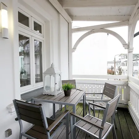 Amanda By Rujana 아파트 *